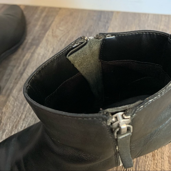 Black faux leather heeled ankle boot with silver double zipper detail - Picture 6 of 10